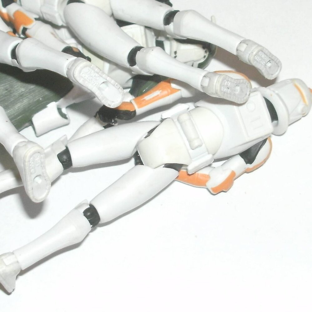 ~ SET of 4 Hasbro 2008 Star Wars Action figures Battalion Clone Trooper 3.75" ~ - Picture 4 of 4